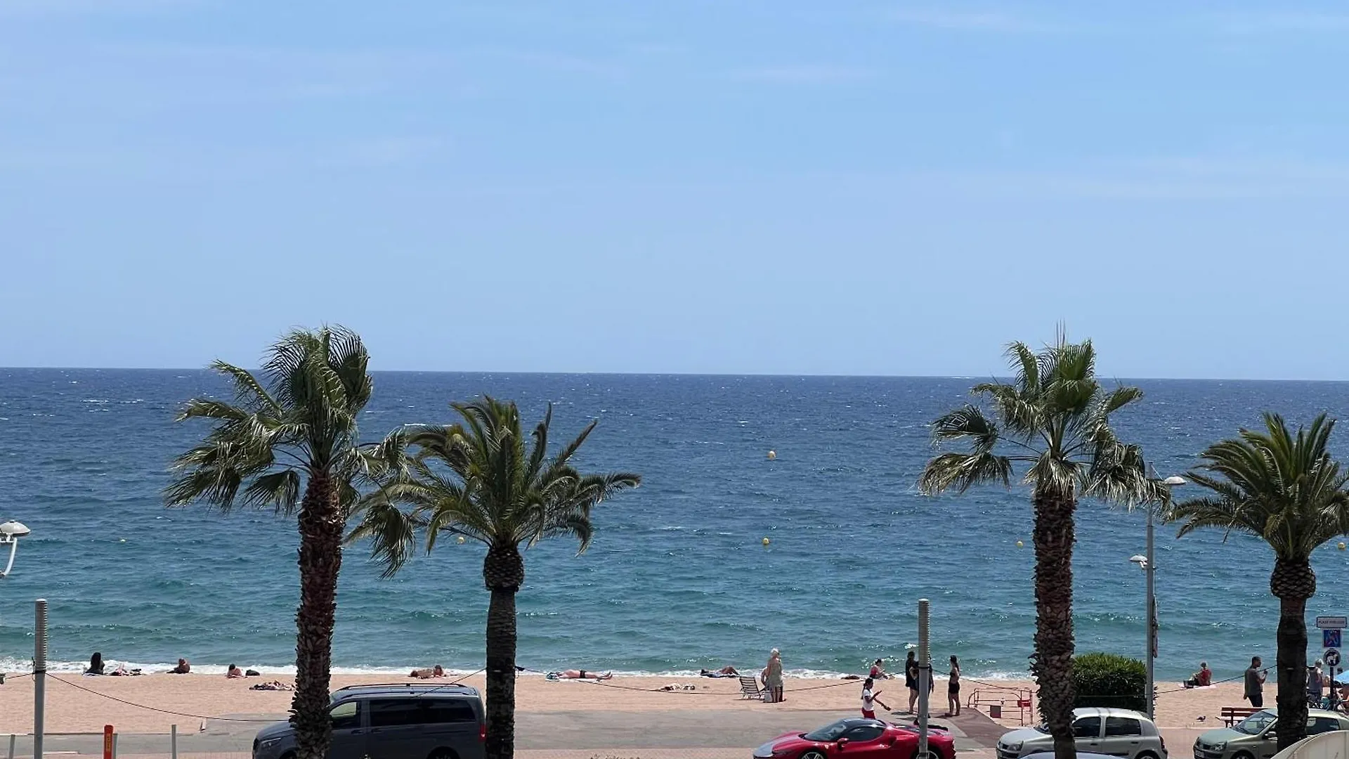 Apparemment Vue Mer Avec Parking Frejus