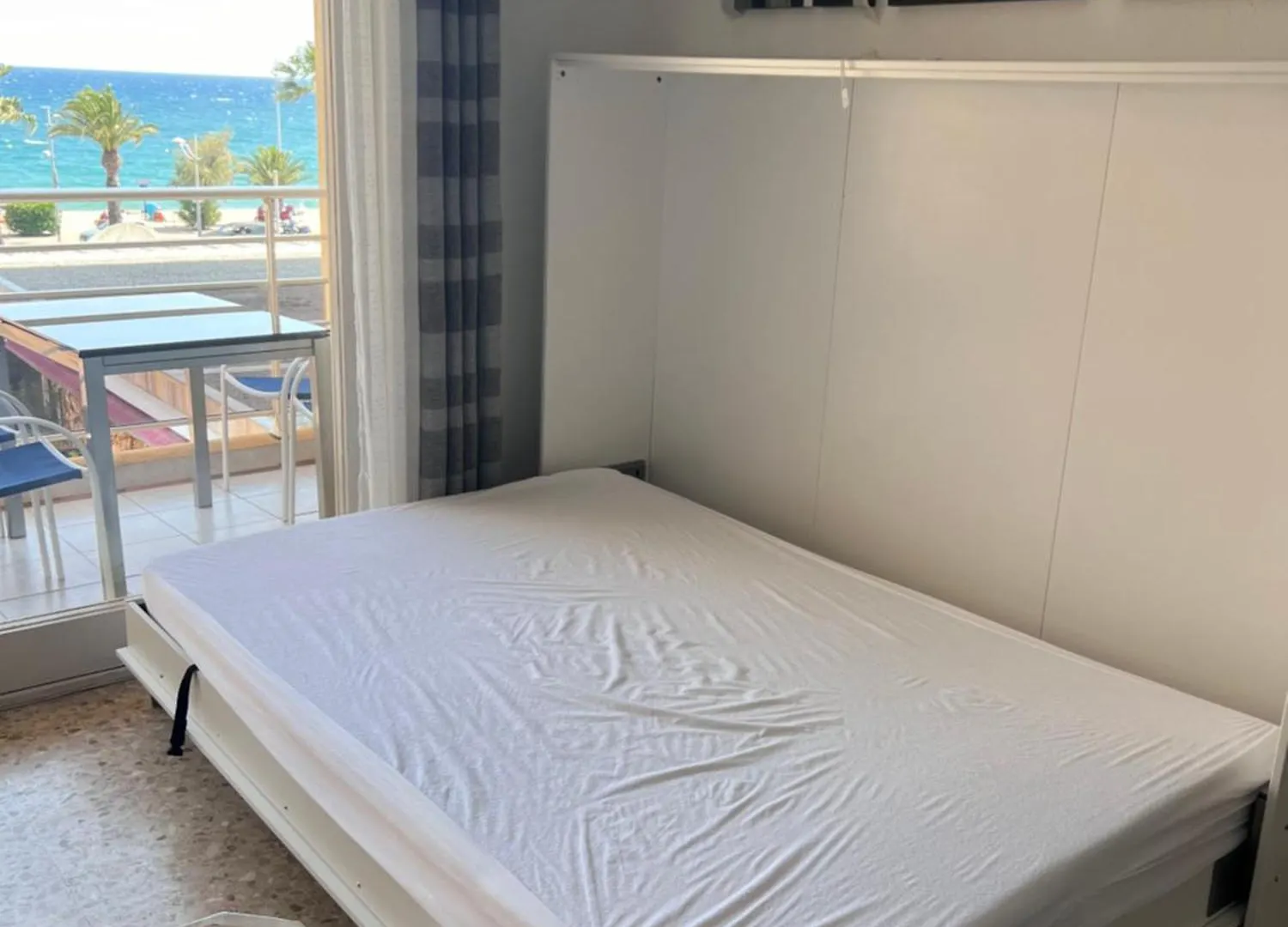 Apartment Apparemment Vue Mer Avec Parking Frejus France